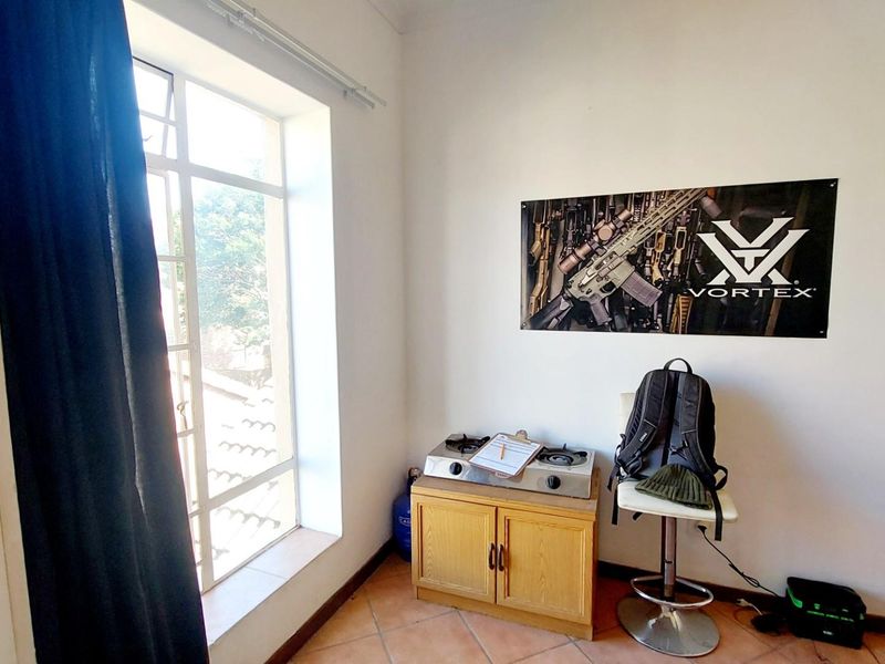 Modern 2-Bedroom Unit in Olympus/Boardwalk - Ideal Home or Investment - Photo 10