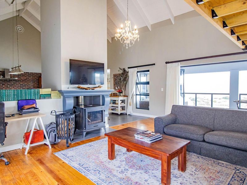 3 Bedroom Home with 1 Bedroom Flat For Sale in Mount Royal Golf and Country Estate - Photo 7