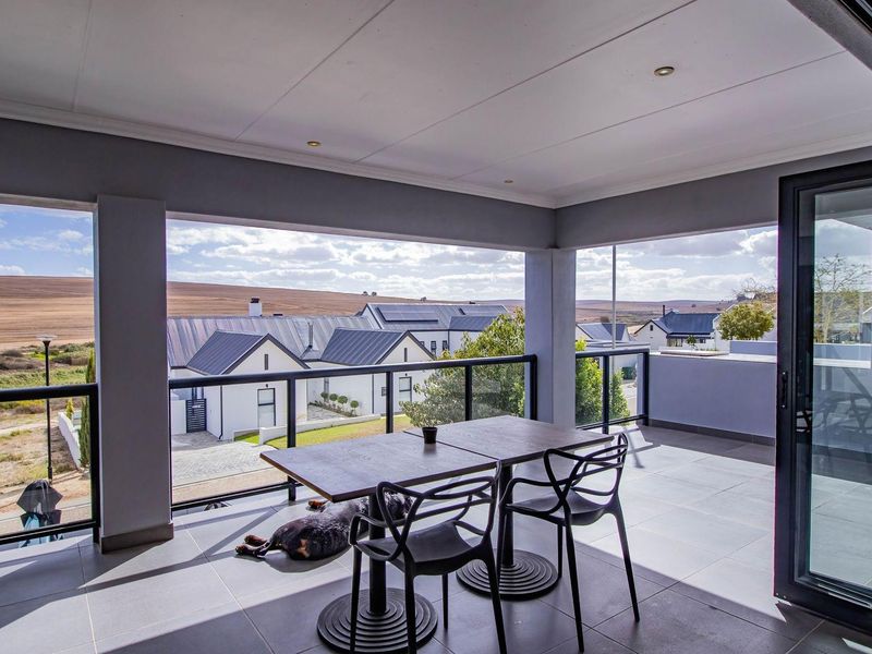 3 Bedroom Home with 1 Bedroom Flat For Sale in Mount Royal Golf and Country Estate - Photo 3