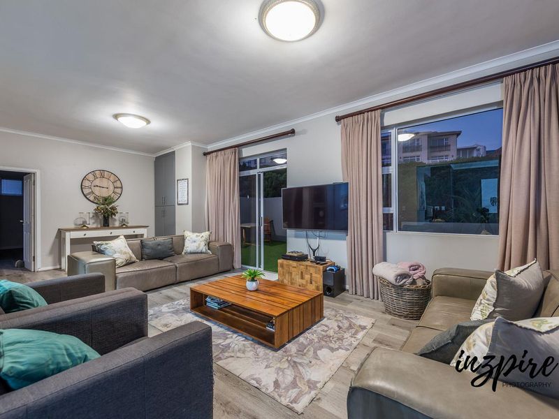 Excellent Investment or Family Home in Pinnacle Point! - Photo 10