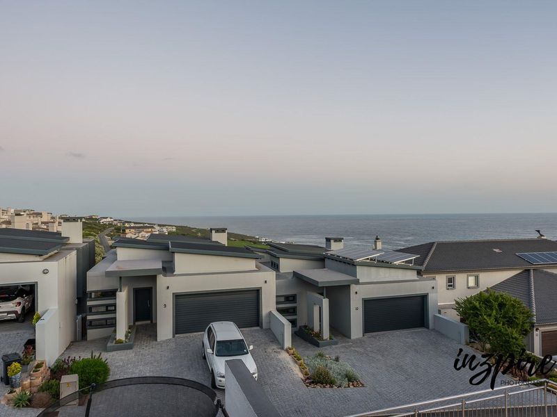 Excellent Investment or Family Home in Pinnacle Point! - Photo 4