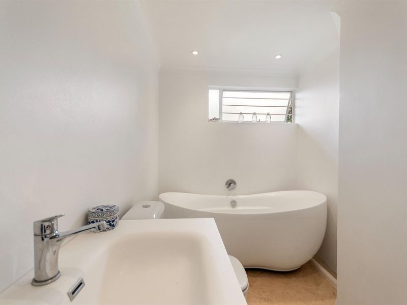 Bright. Bold. Beautiful. - Photo 10