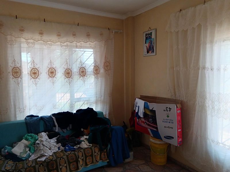 House For Sale in Tshepisong Ext 5, Krugersdorp - Photo 6