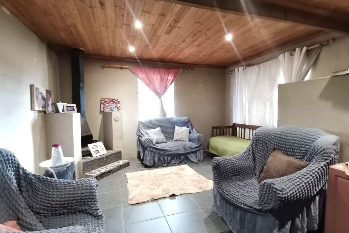 House For Sale in Newton, Wellington - Photo 4