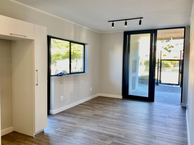 Apartment For Sale in Mossel Bay Central, Mossel Bay - Photo 3