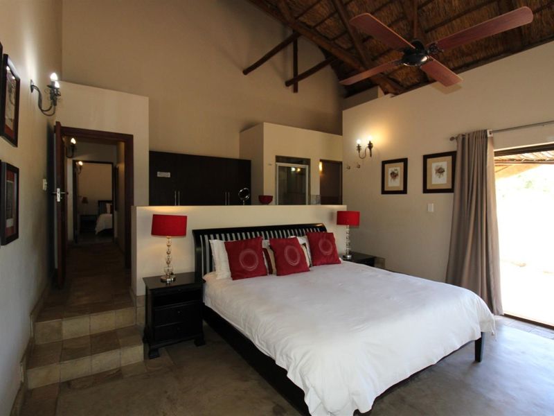 Zebula Golf Estate - Four Bedroom house with en-suite bathrooms and Jacuzzi - Photo 8