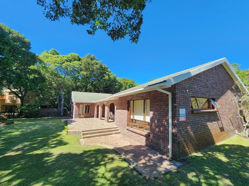 Remarkable House in Brenton on Lake, Knysna - Photo 6