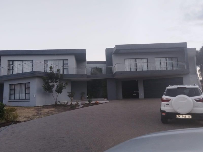 House For Sale in Model Park, Witbank - Photo 2