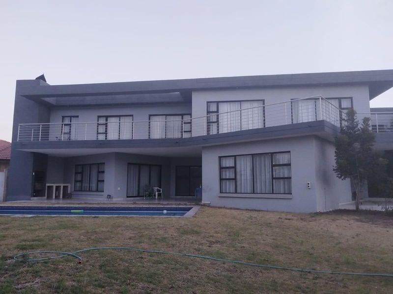 House For Sale in Model Park, Witbank - Photo 3