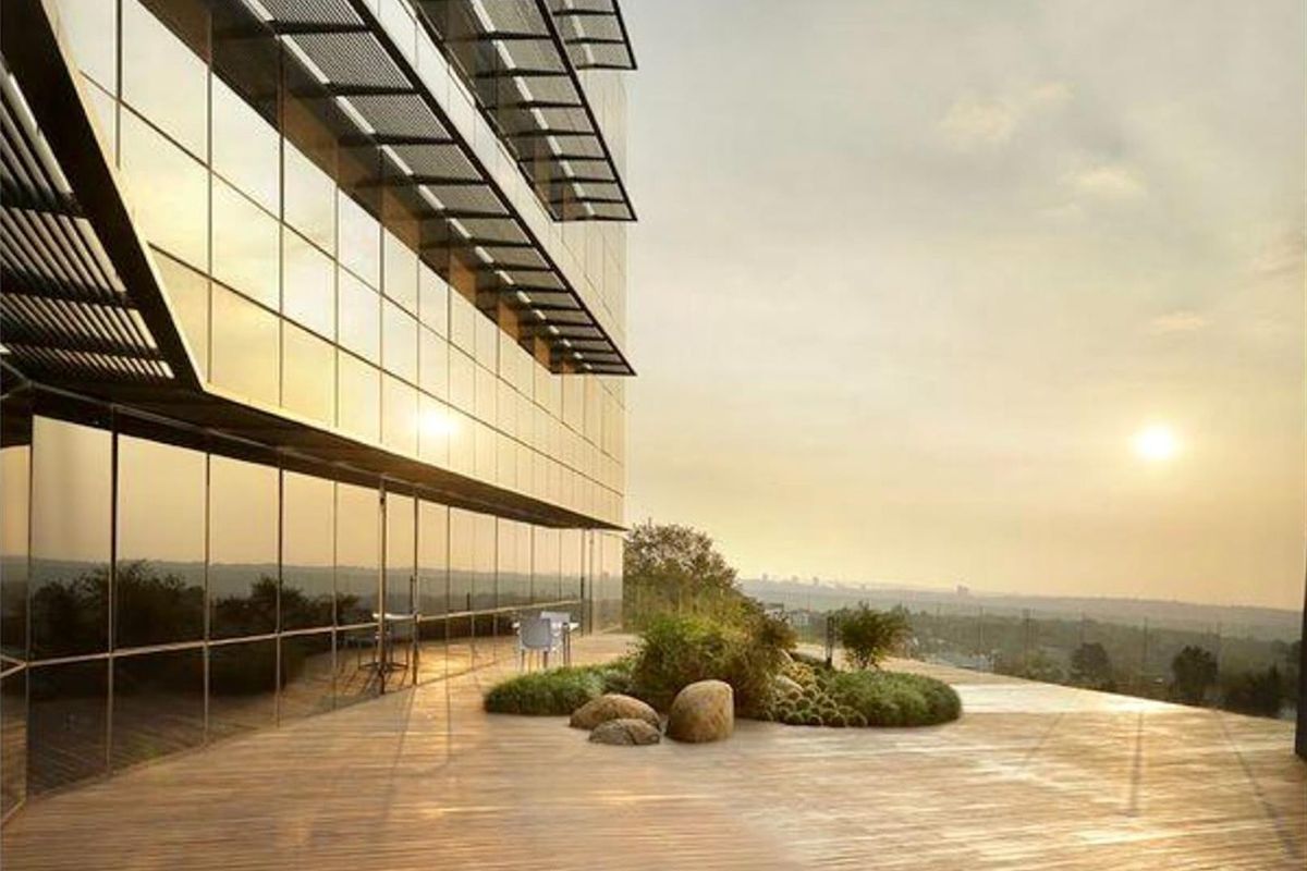 An Office Building That Truly Stands Out - Photo 3