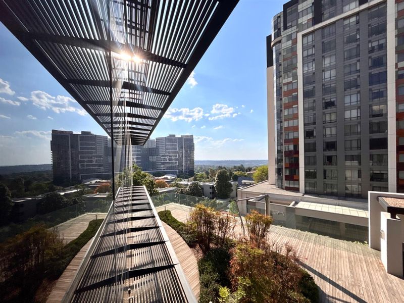 An Office Building That Truly Stands Out - Photo 4