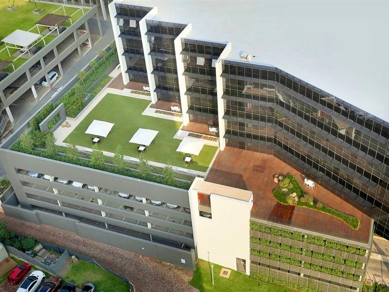 Second Level of An Ultra Modern Green Building To Let - Photo 9