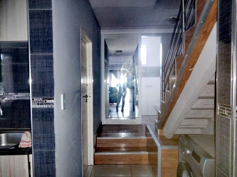 House for sale in Hoeveldpark, Witbank - Photo 8