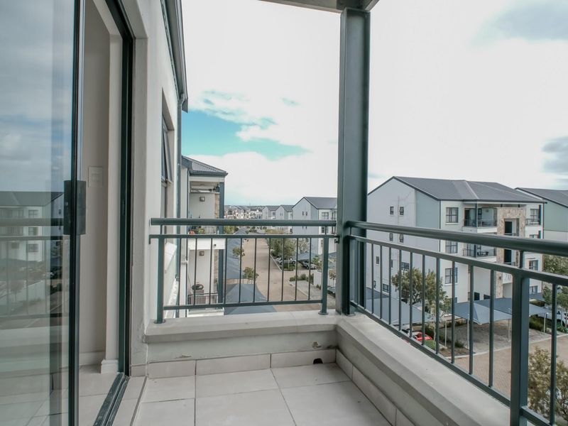 Modern 1-Bedroom Apartment in De Zicht Estate - Available Now - Photo 10