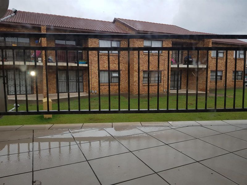 Apartment For Sale in Witfield, Boksburg - Photo 8