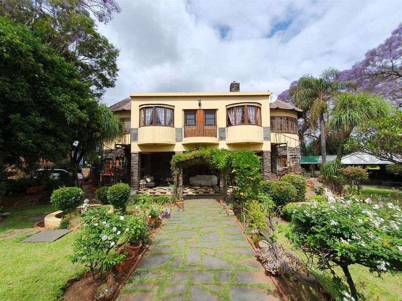 Own a Place in History Oozing Income Stream Potential - Location! Location! - Photo 1