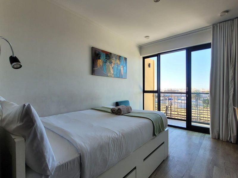 Apartment in Woodstock, Cape Town - Photo 6