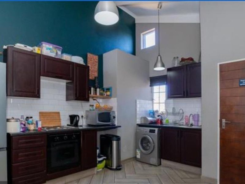 Townhouse For Sale in Brentwood Park, Benoni - Photo 2