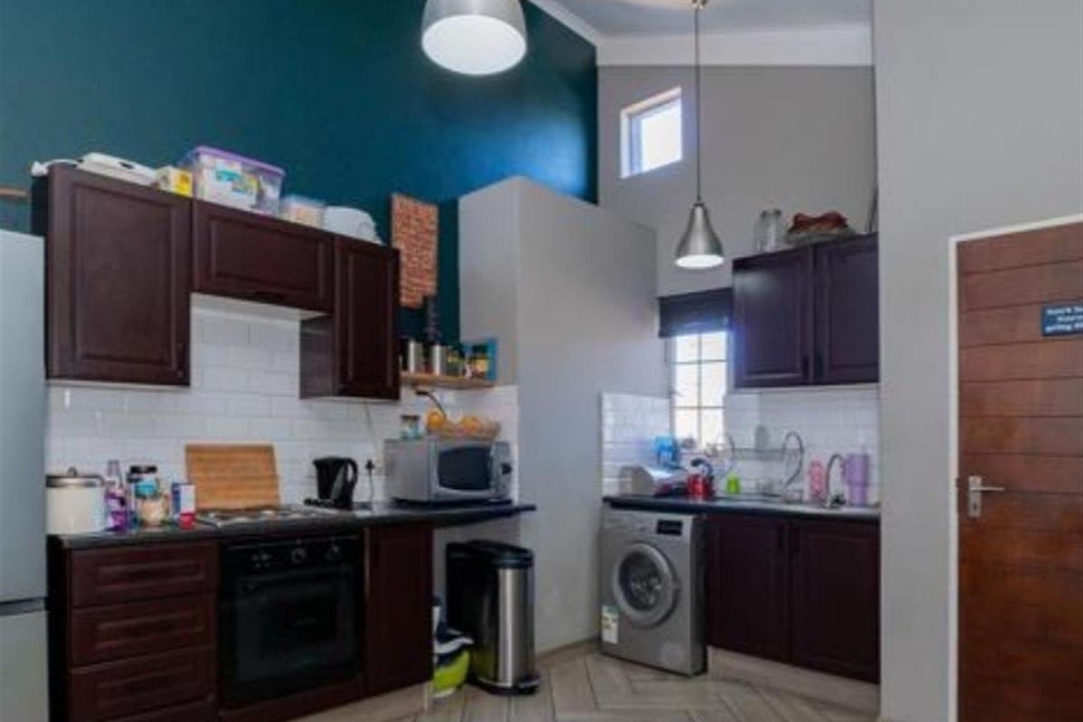 Townhouse For Sale in Brentwood Park, Benoni - Photo 2