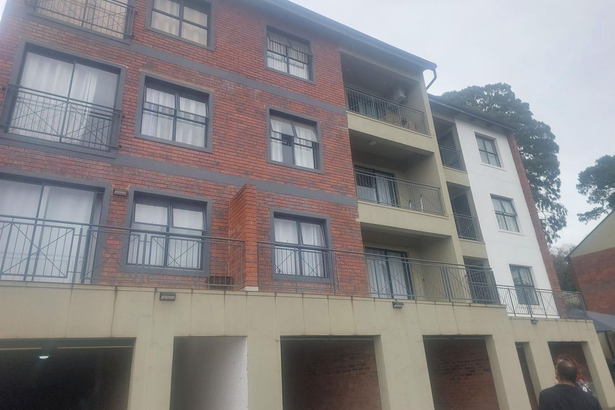 2 bed,2 bath loft apartment For Sale in Athlone, Pietermaritzburg, KwaZulu Natal - Photo 3