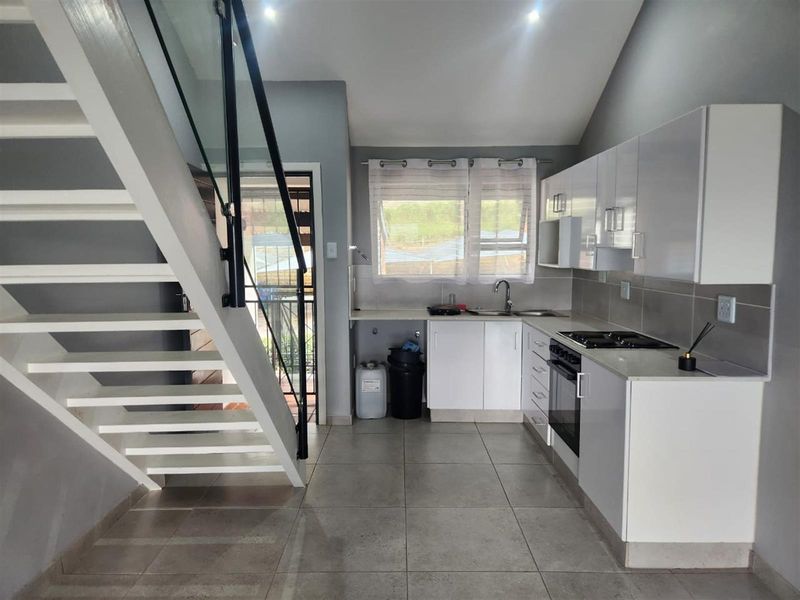 2 bed,2 bath loft apartment For Sale in Athlone, Pietermaritzburg, KwaZulu Natal - Photo 6