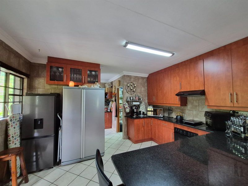 House For Sale in Kranspoort Middelburg - Photo 2