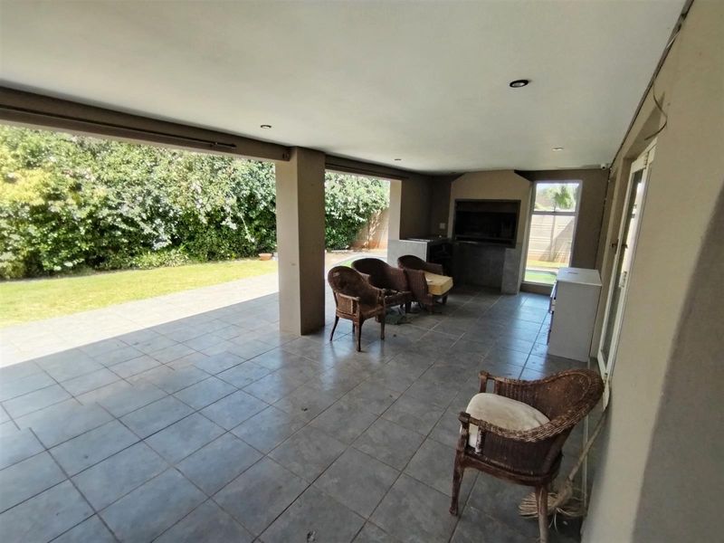 House For Sale in Nyala Park, Empangeni, KwaZulu Natal - Photo 8