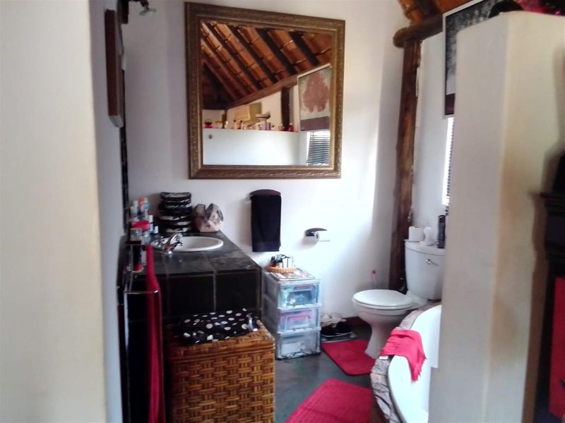 Charming 6-hectare smallholding with multiple houses and income for sale, Bela Bela - Photo 8