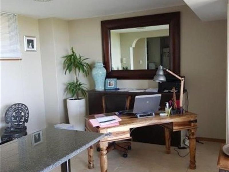 Apartment For Sale in Durban North, KwaZulu Natal - Photo 4