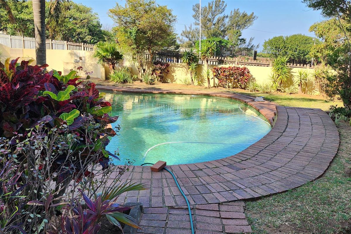 Apartment For Sale in Durban North, KwaZulu Natal - Photo 2