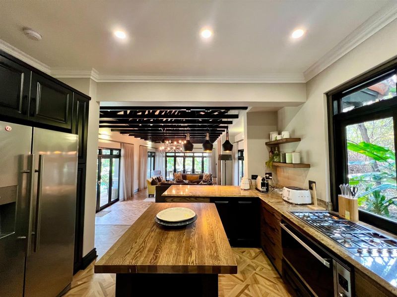 Elegant Golf Course View Luxury Home in Zimbali Estate - Photo 10