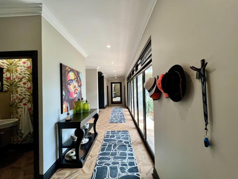 Elegant Golf Course View Luxury Home in Zimbali Estate - Photo 8