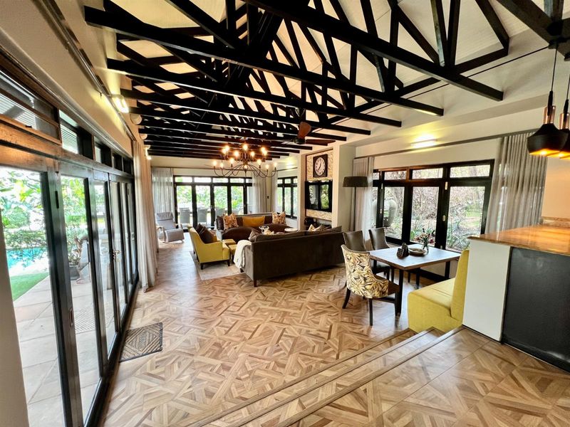Elegant Golf Course View Luxury Home in Zimbali Estate - Photo 2