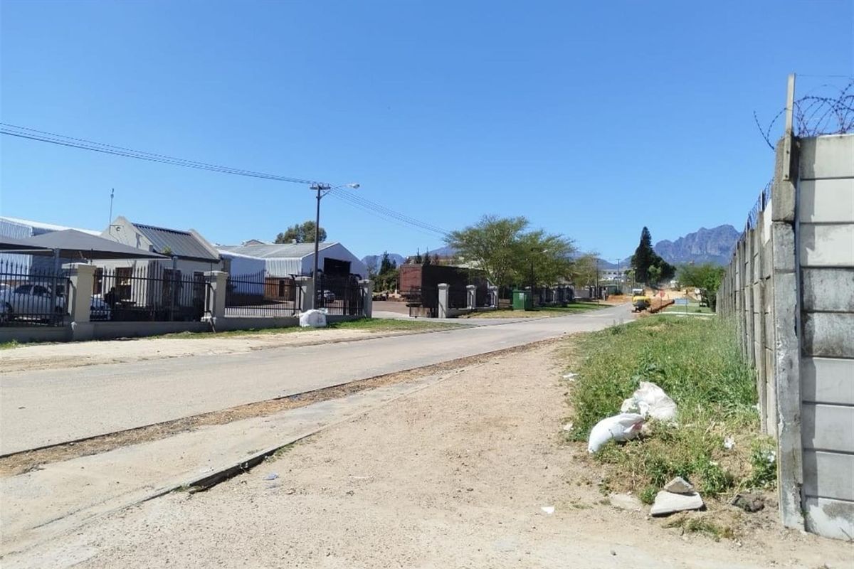 Industrial Property For Sale in Wellington Central, Wellington - Photo 3