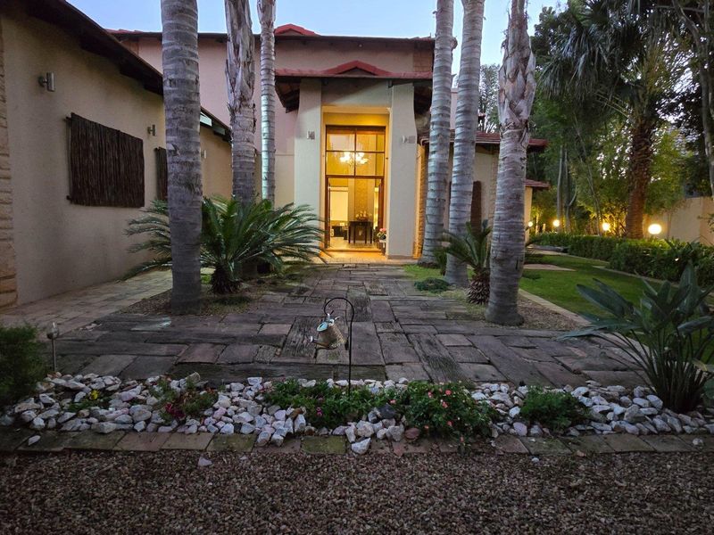 House For Sale in Newmark Estate Pretoria Gauteng - Photo 2