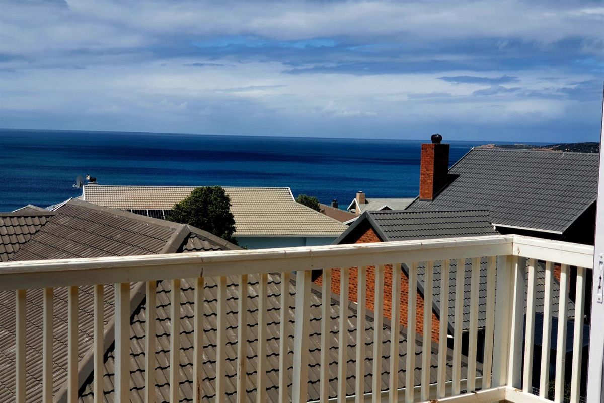 Where Charm, Comfort and Coastal Living Meet - Photo 3
