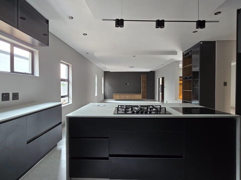 House For Sale in Six Fountains Pretoria Gauteng - Photo 7