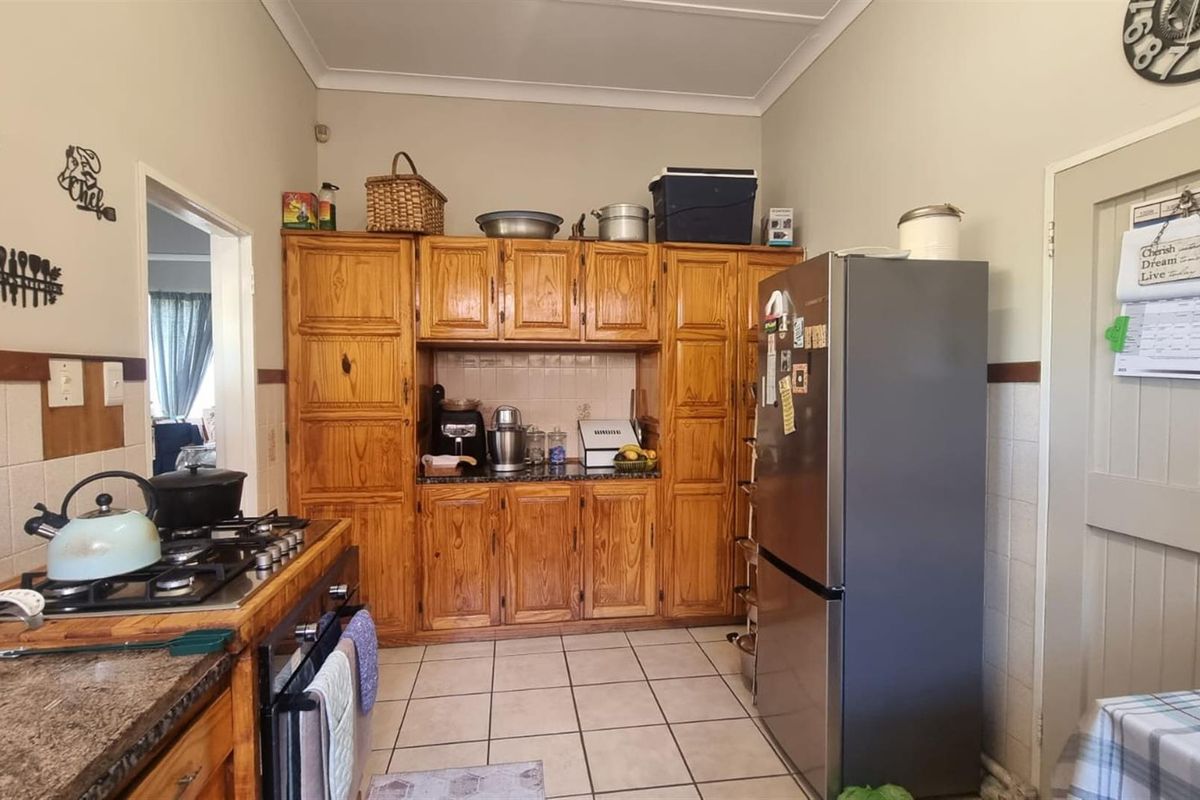 House For Sale in Nelspruit Ext 4 Nelspruit Mpumalanga - Photo 2