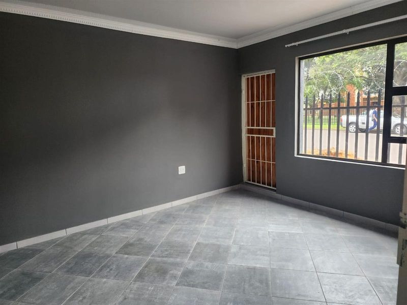 One Bedroom Apartment To Rent in Rustenburg, North West - Photo 4