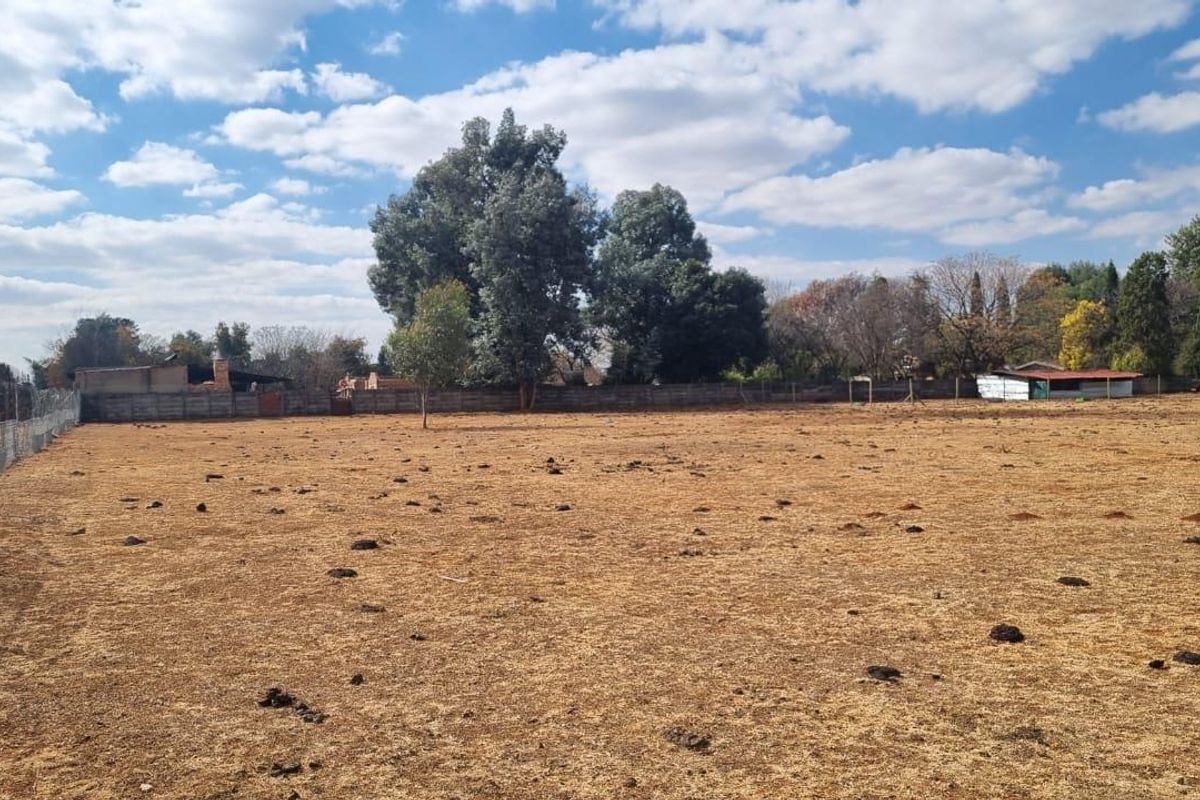 A strategic acquisition for developers: Approved Res. 3 land for 60 Units. - Photo 3