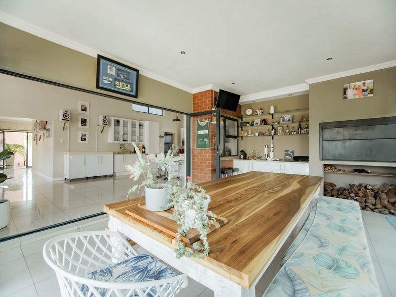 Serene Cul-de-Sac Living in Copperleaf Golf and Country Estate - Photo 10