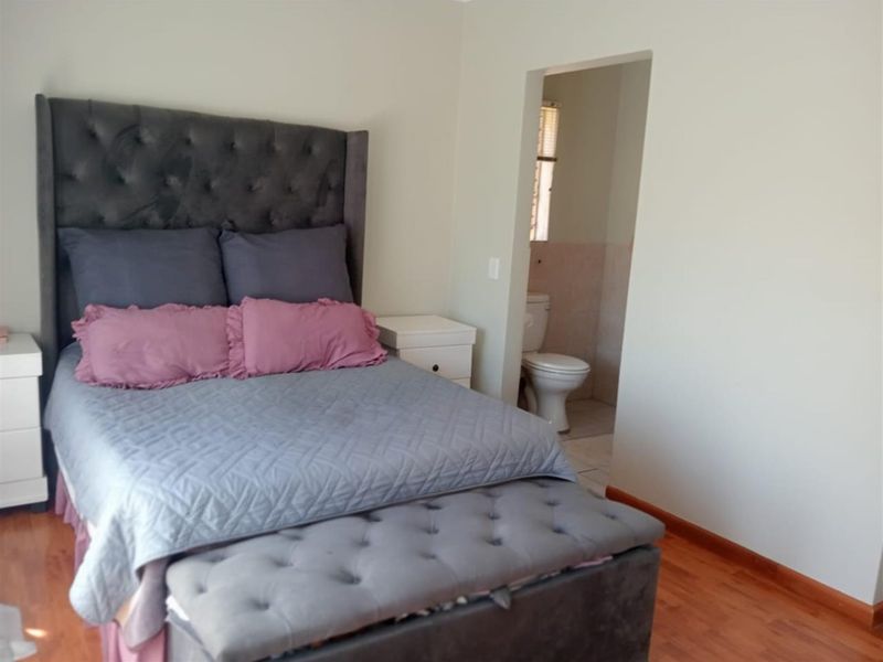 Townhouse For Sale in SW 5, Vanderbijlpark SW - Photo 6