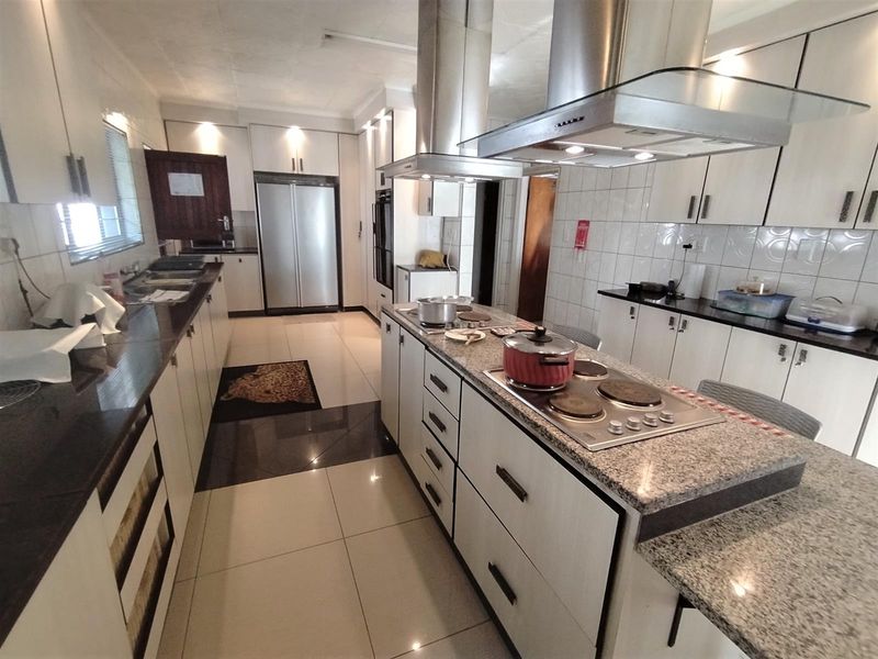 Guest House For Sale in Empangeni Central, Empangeni, KwaZulu Natal - Photo 7