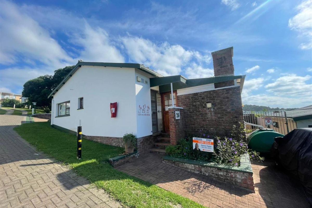 3-Bedroom coastal gem in Cintsa Bay Holiday Resort, Cintsa West - Photo 2