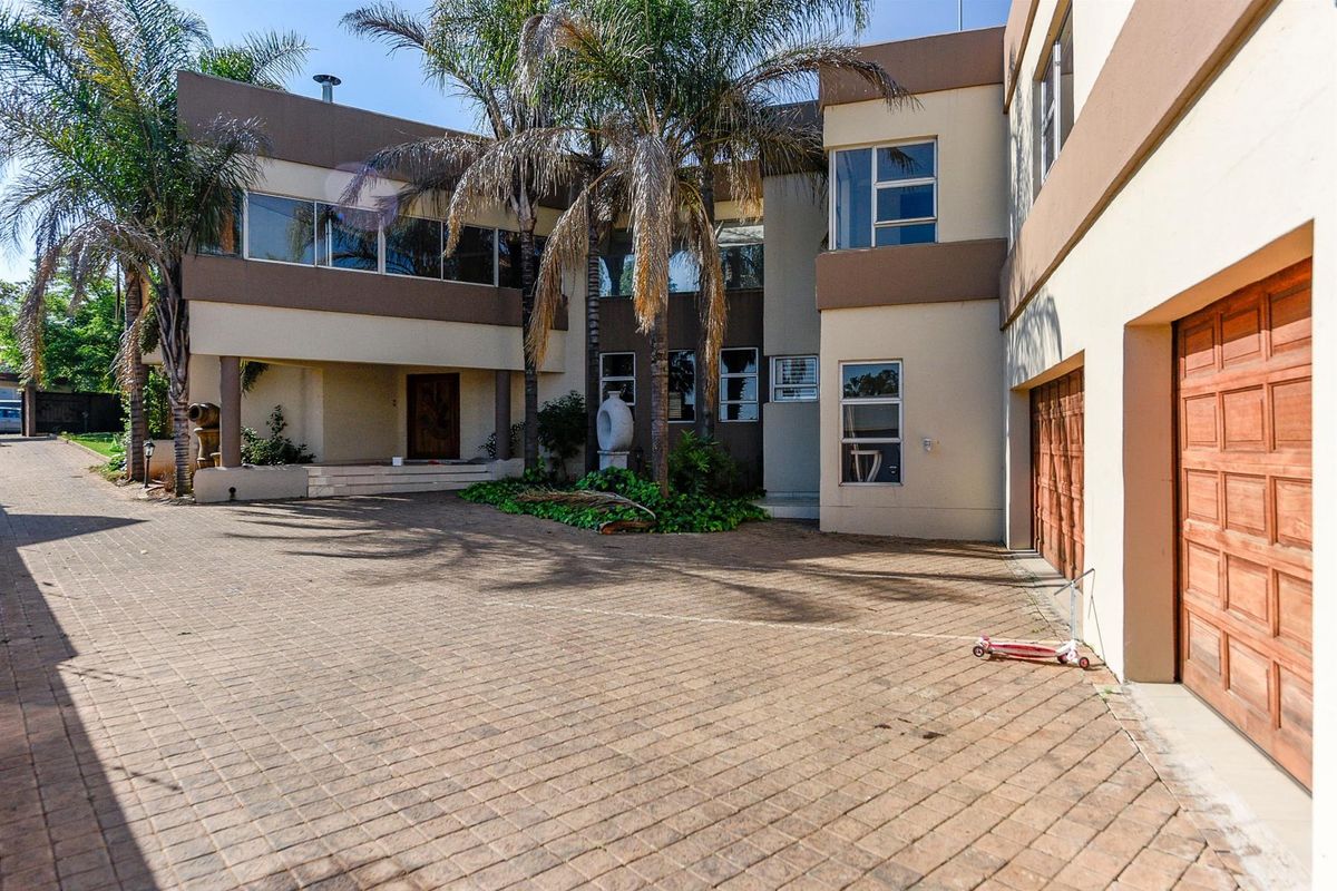 House For Sale in SW 5, Vanderbijlpark SW - Photo 2