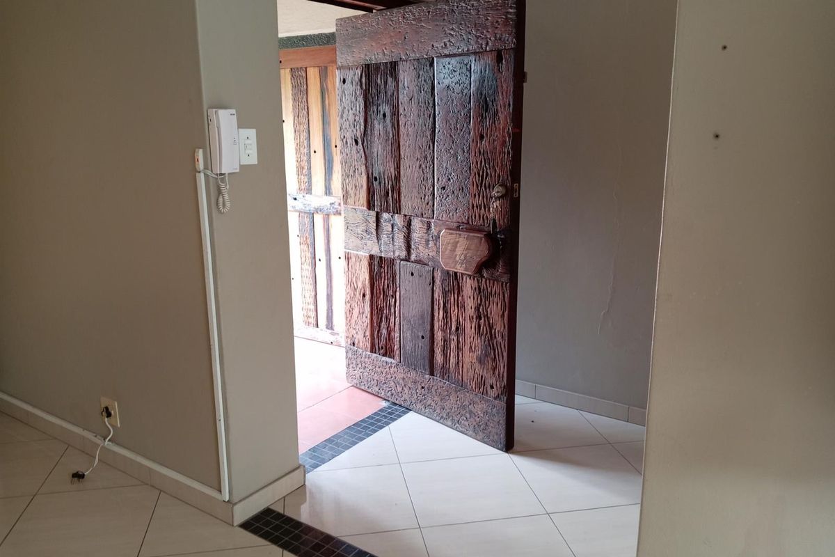 Elegant 4-Bedroom Home with Income-Generating Flat in Sought after Ext 14, Bethal - Photo 3