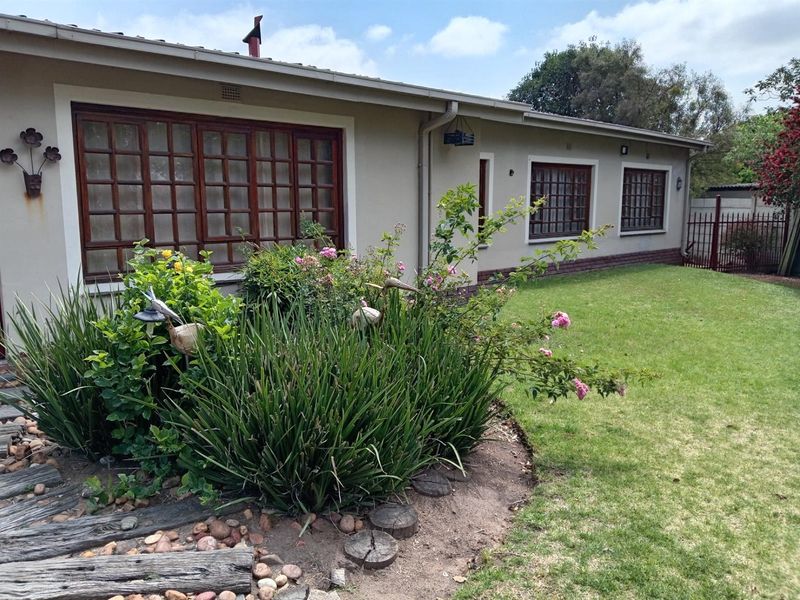 Elegant 4-Bedroom Home with Income-Generating Flat in Sought after Ext 14, Bethal - Photo 1