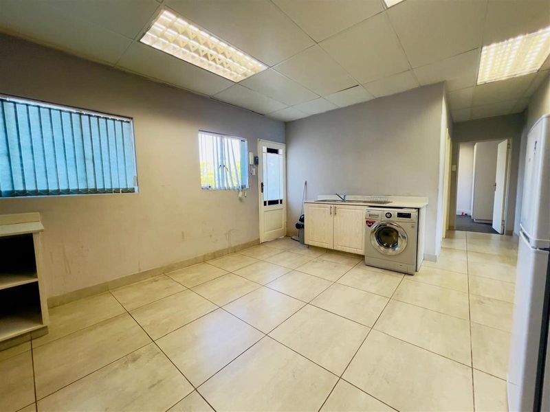 A spacious retreat in the heart of convenience -live ,work and thrive here Chasedene PMB - Photo 4