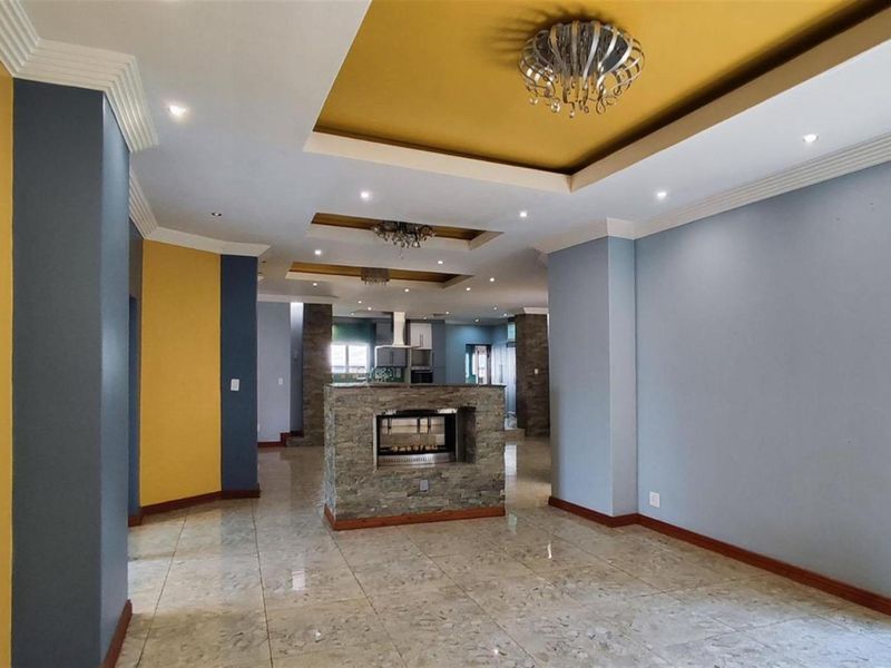 Apartment For Sale in Helderwyk, Brakpan - Photo 8