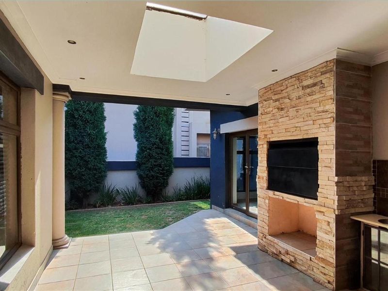 Apartment For Sale in Helderwyk, Brakpan - Photo 4